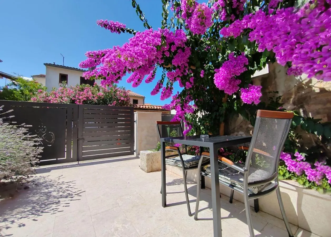 Studio City Garden Rovinj 0*,  Hırvatistan